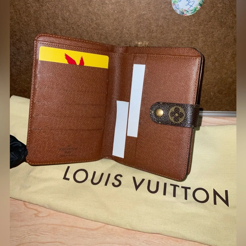 ✅LV BUNDLE DEAL BAG +WALLET LOUIS VUITTON+LV DUSTBAG